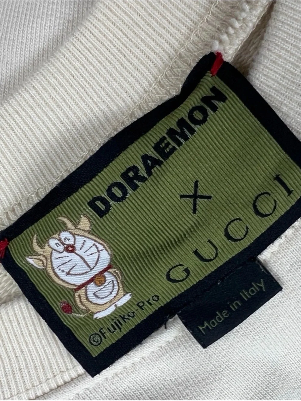 Gucci x Doraemon Graphic Sweatshirt Cream Size M Men Crewneck